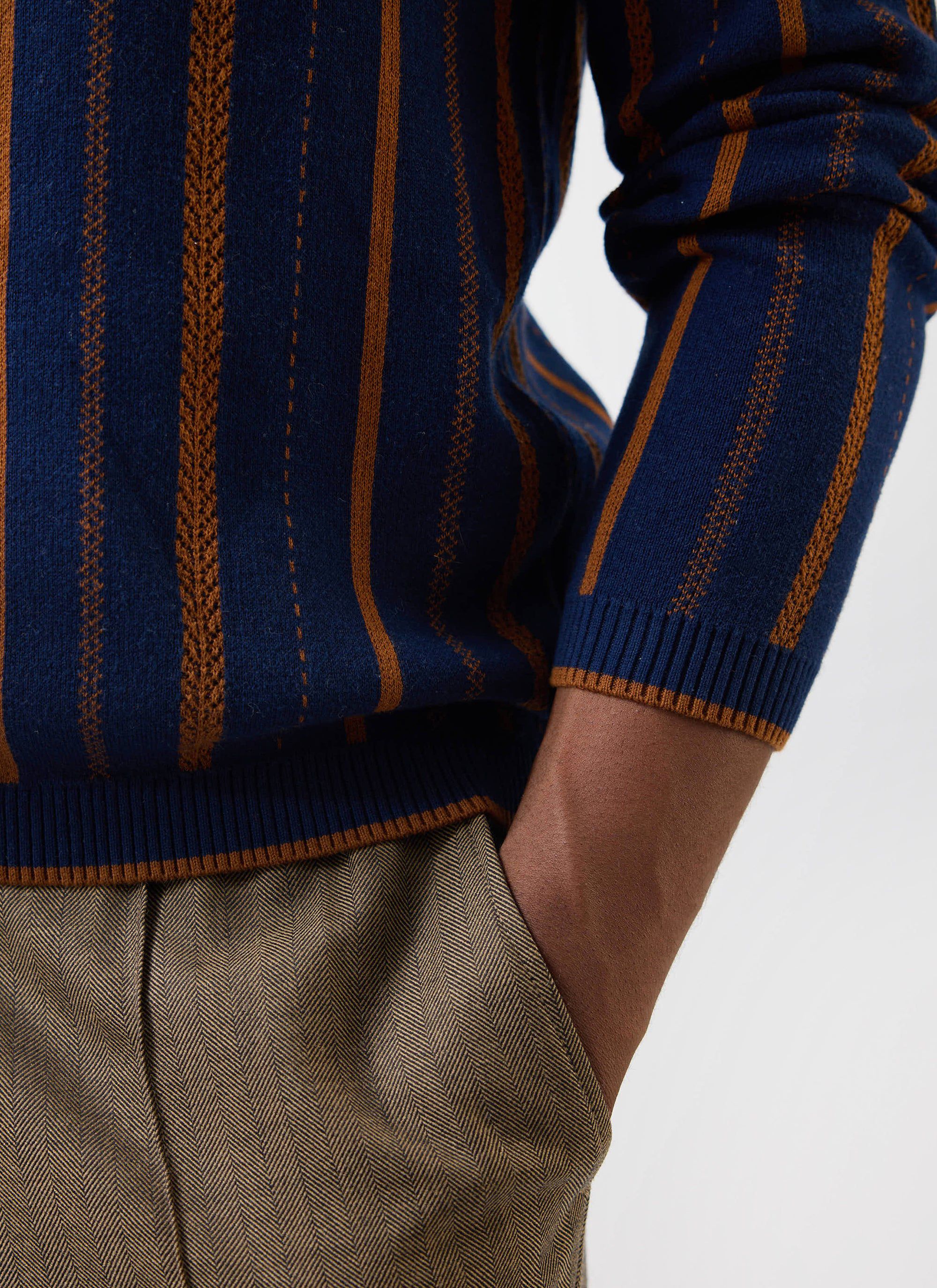 Citation Knitted Football Shirt | Cotton | Navy - Image 8