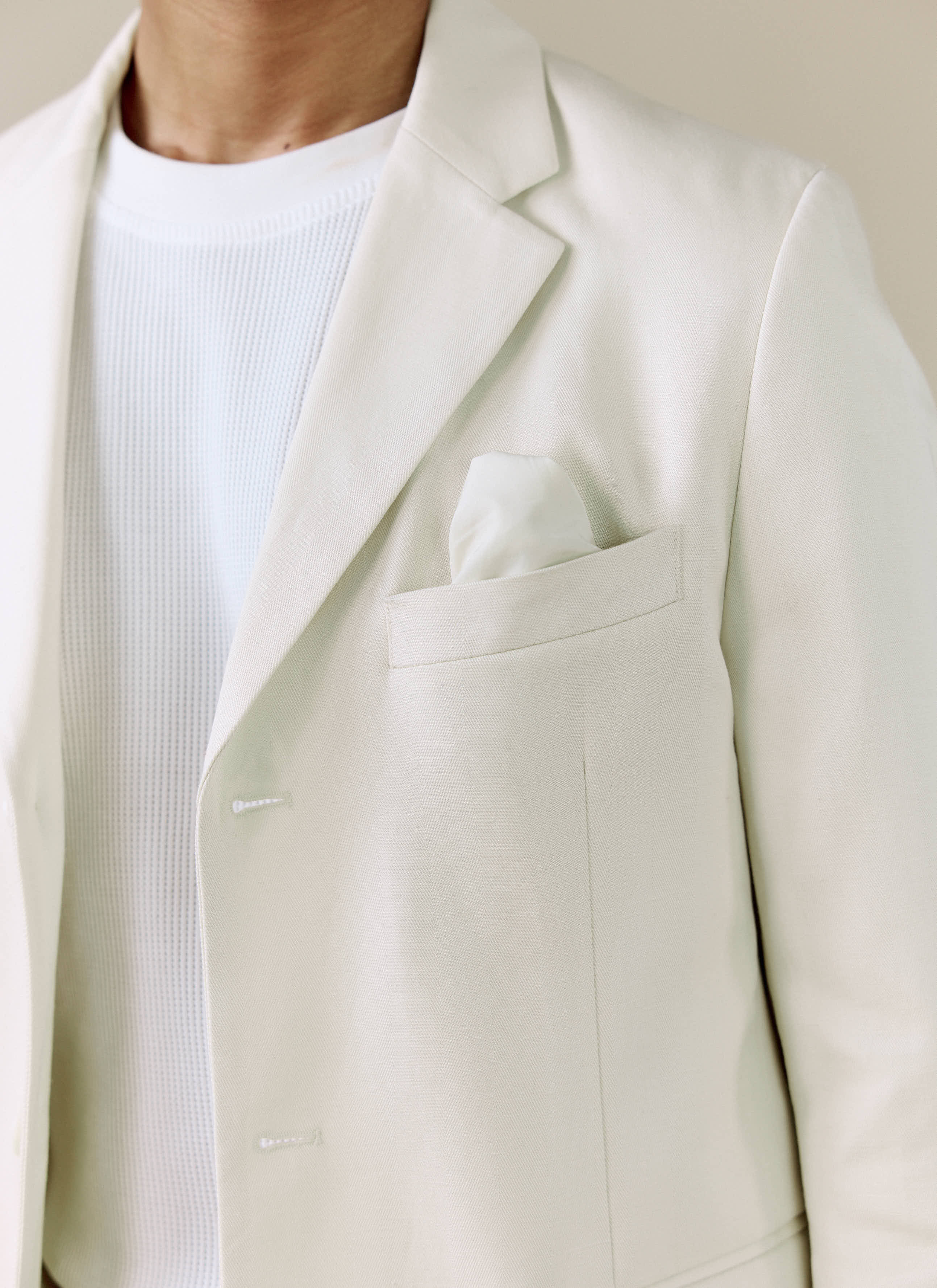 Tailored 3 Button Blazer | Lyocell | Cream - Image 3