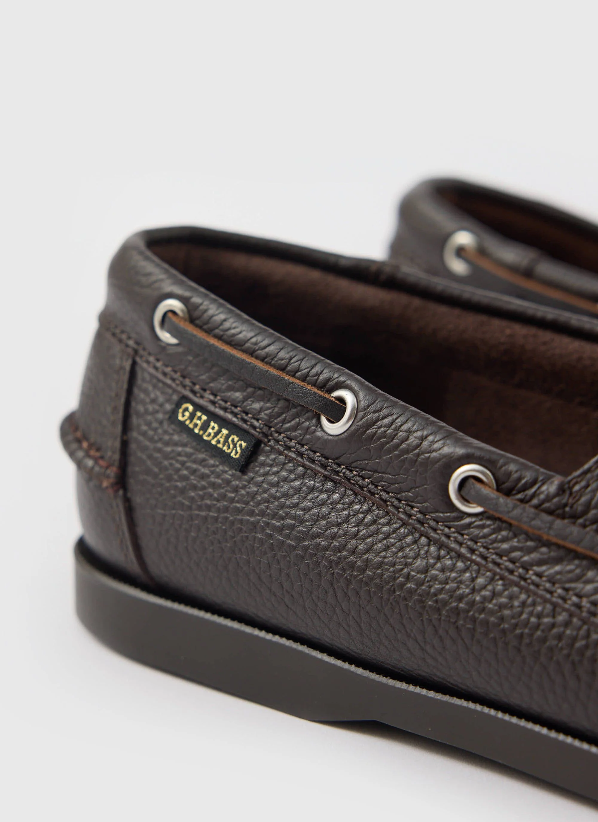 G.H.Bass | Jetty II Boater 2 Eye | Textured Dark Brown - Image 4