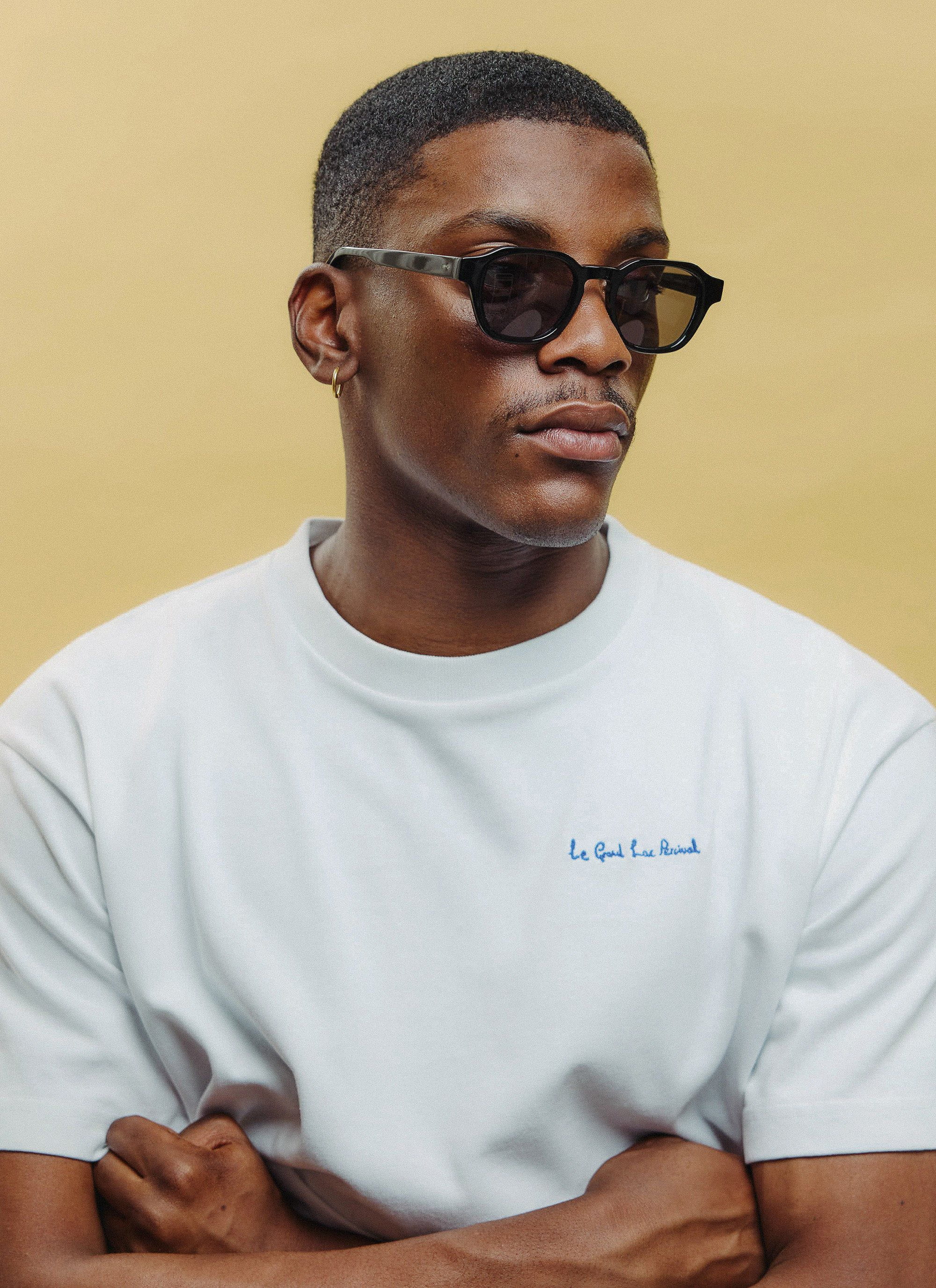 P001-E2 Black Sunglasses | Black Polarized Lenses - Image 5