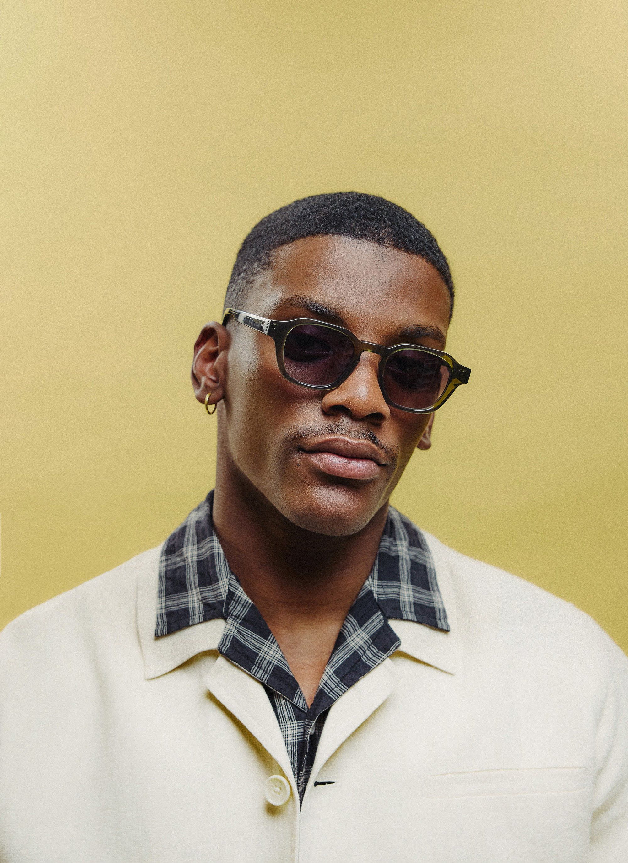 P001-E52 Olive Green Sunglasses | Light Brown Lenses - Image 4