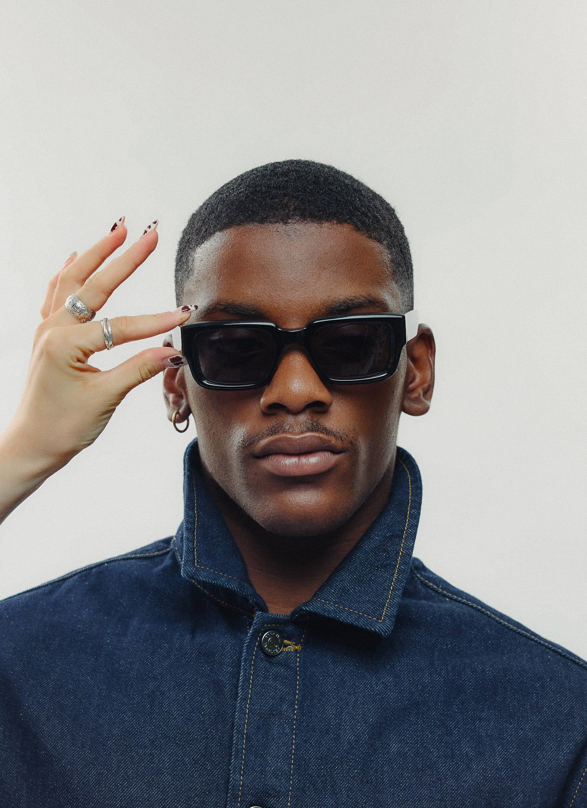 P002-E2 Black Sunglasses | Black Polarized Lenses - Image 6