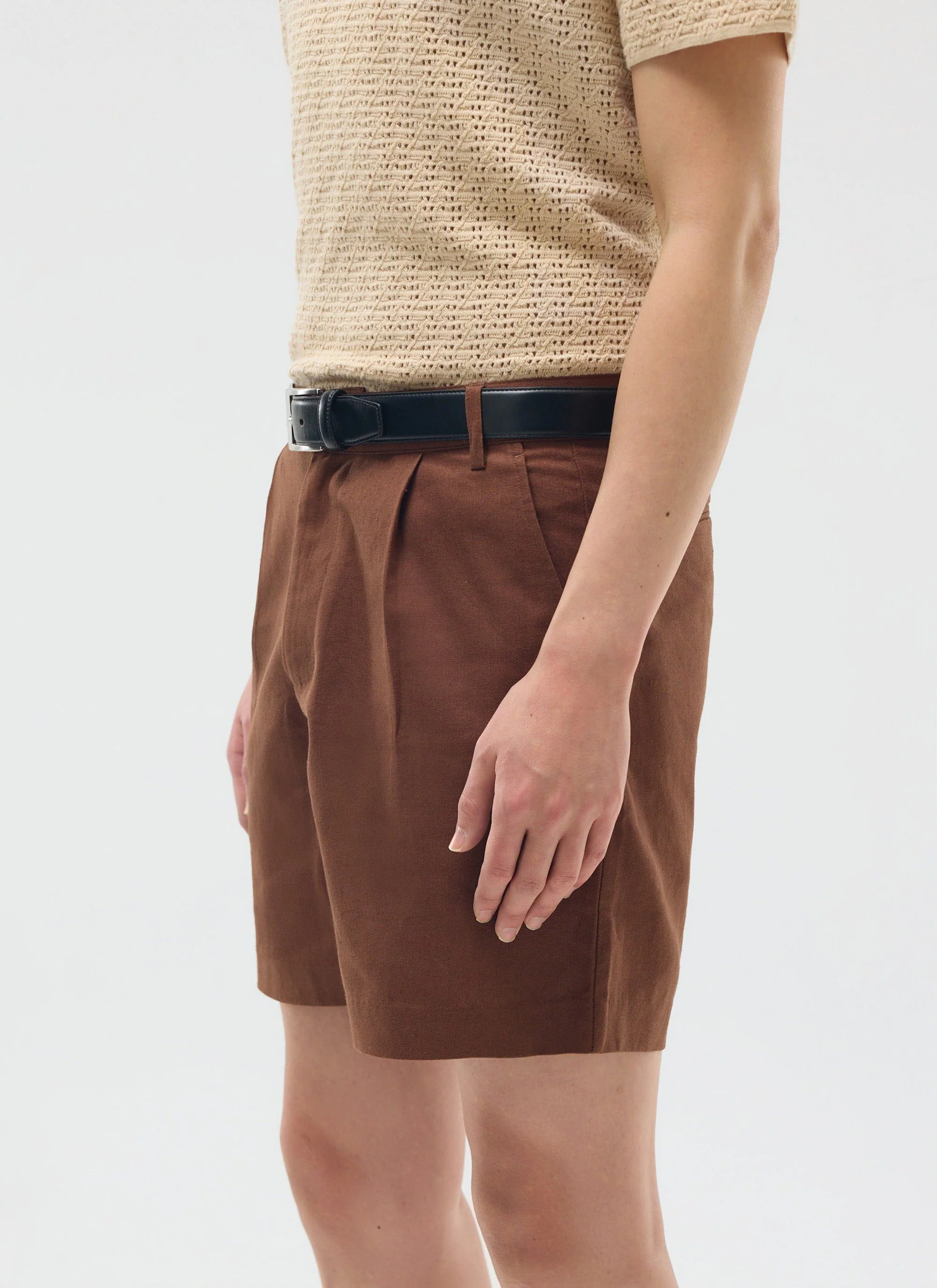 Pleated Linen Shorts | Brown - Image 3