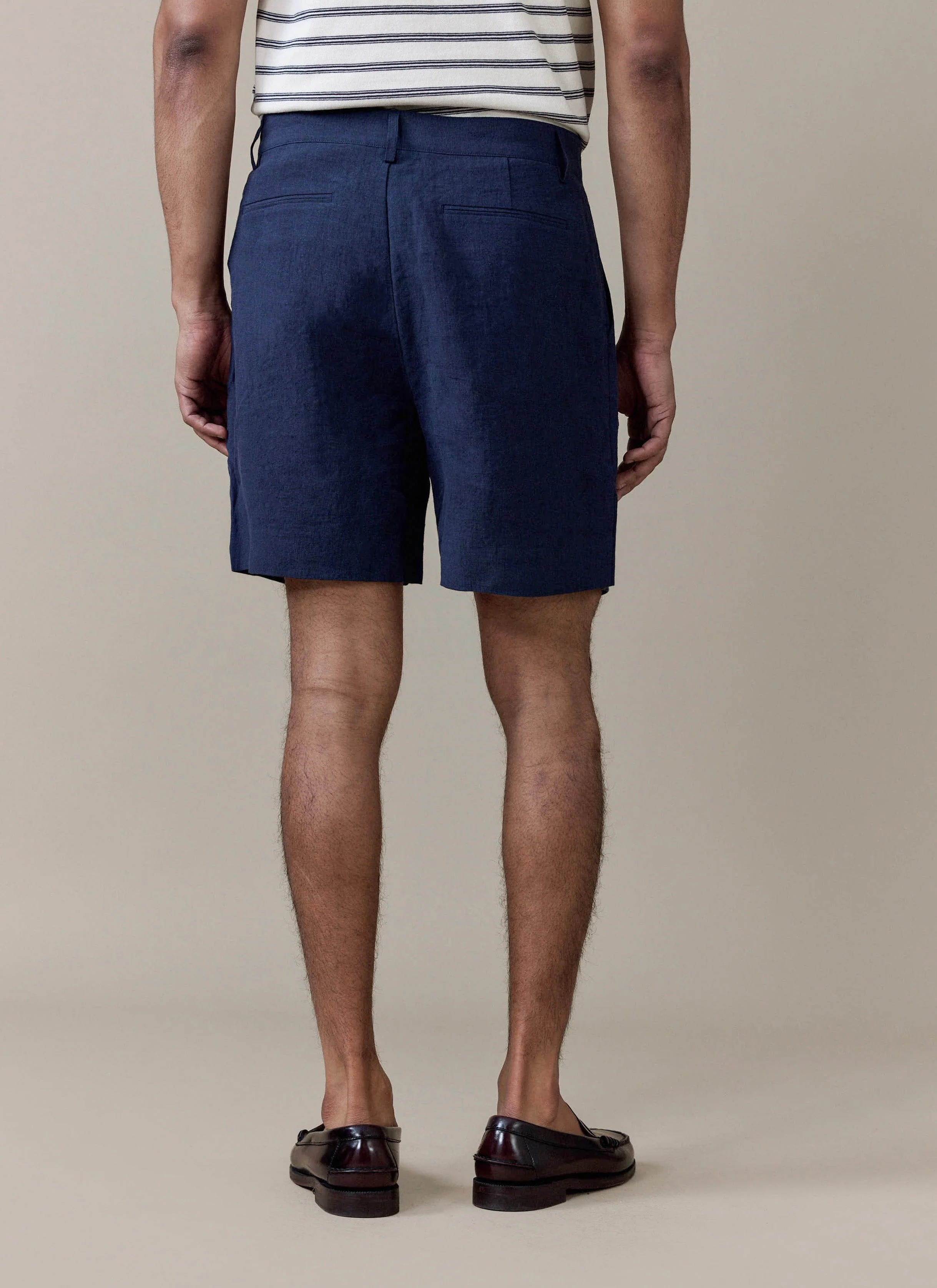 Pleated Tailored Shorts | Linen | Navy - Image 3