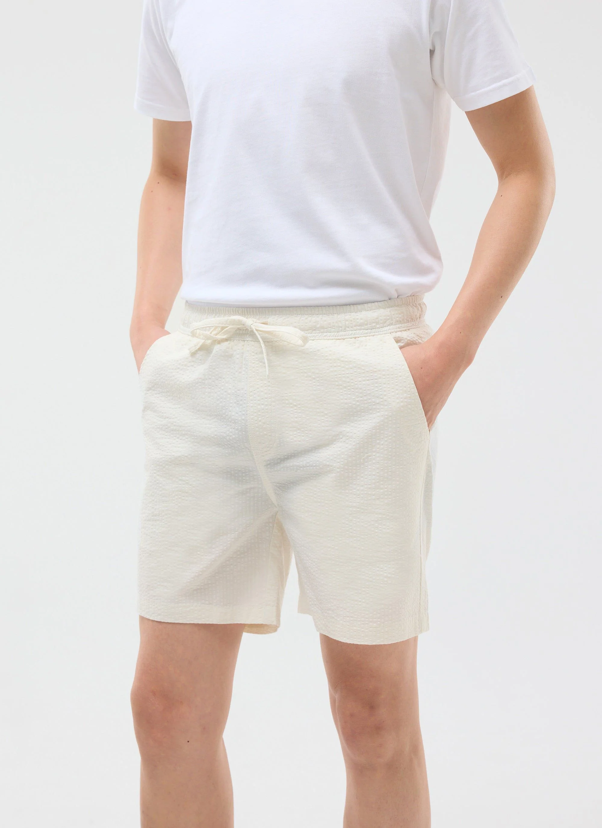 Classic Shorts | Seersucker | Cream - Image 4